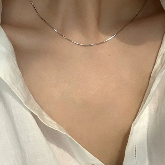 Silver minimal Necklace
